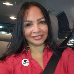 Meet your Posher, Sandra